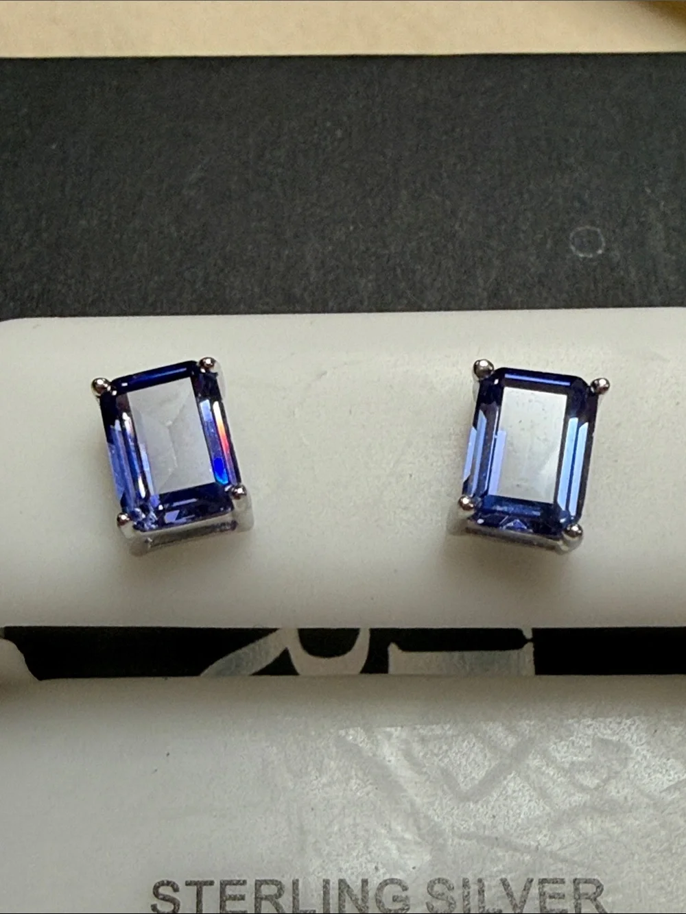 925 Sterling Silver Blue Rectangular Gemstone Stud Earrings NEW STUNNING